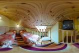 Люкс двухкомнатный студио с мансардой «Комфорт»  Отдых Крым, г.Феодосия  гостевой дом 